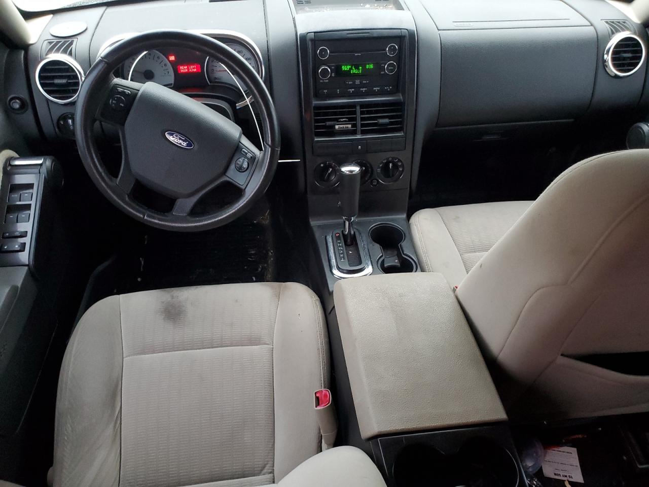 2008 Ford Explorer - Image 8