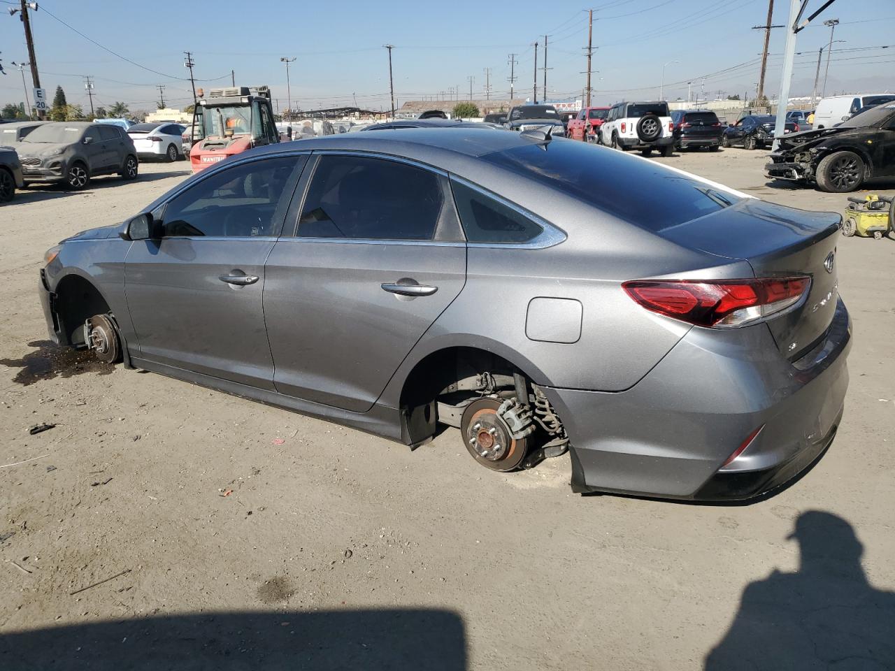 2018 Hyundai Sonata - Image 2