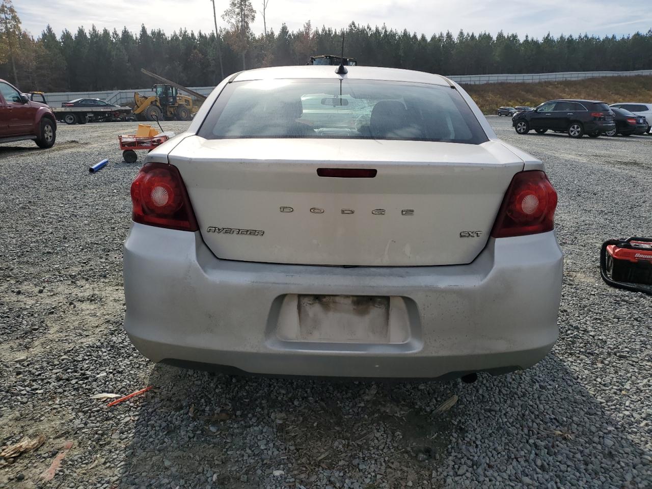 2012 Dodge Avenger - Image 6