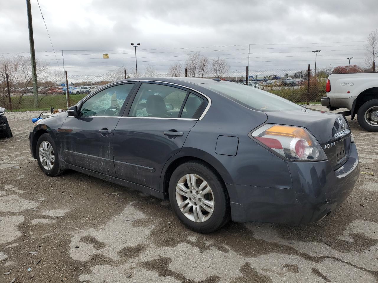 2012 Nissan Altima - Image 2