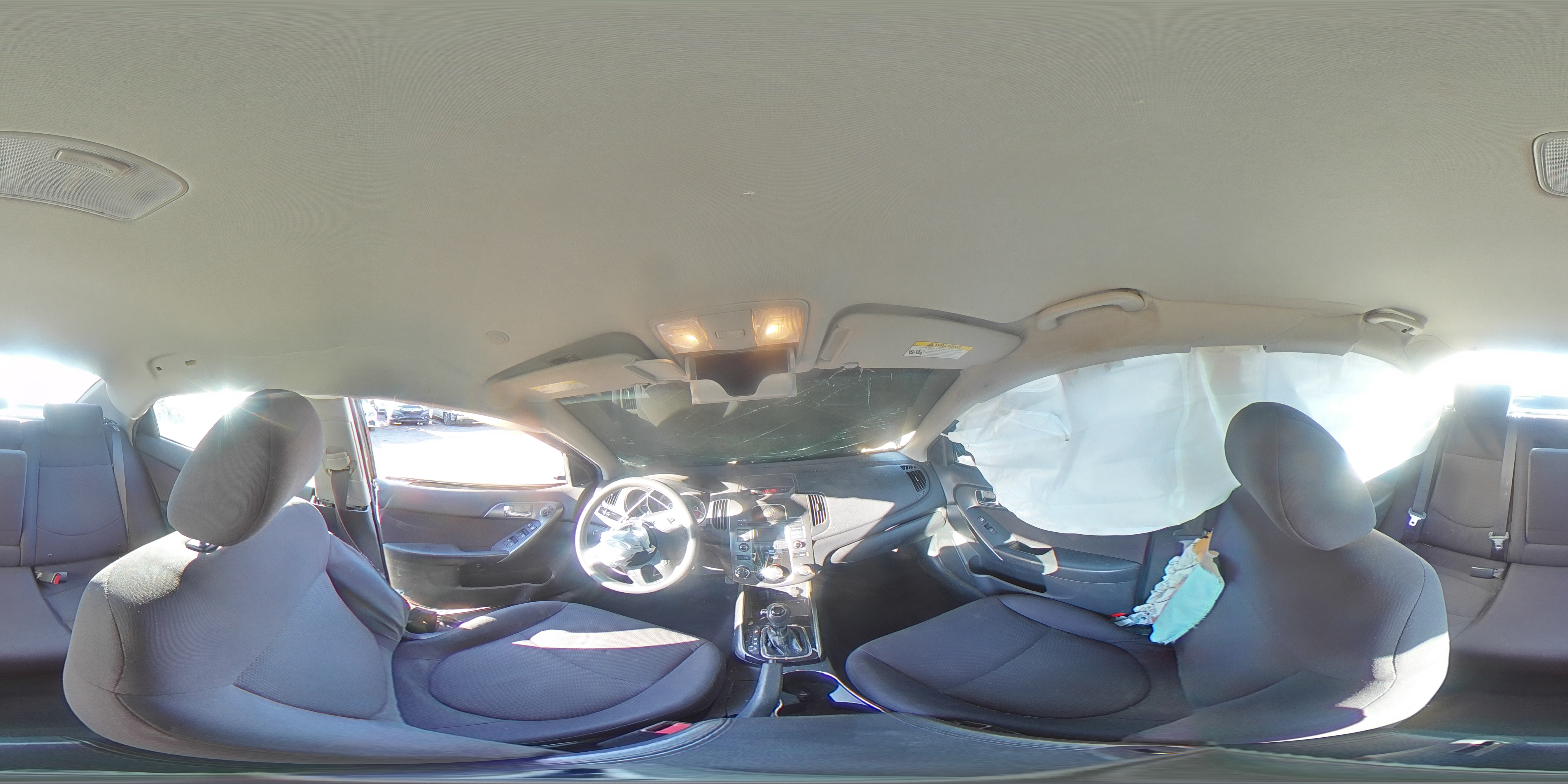 2013 Kia Forte - Image 12
