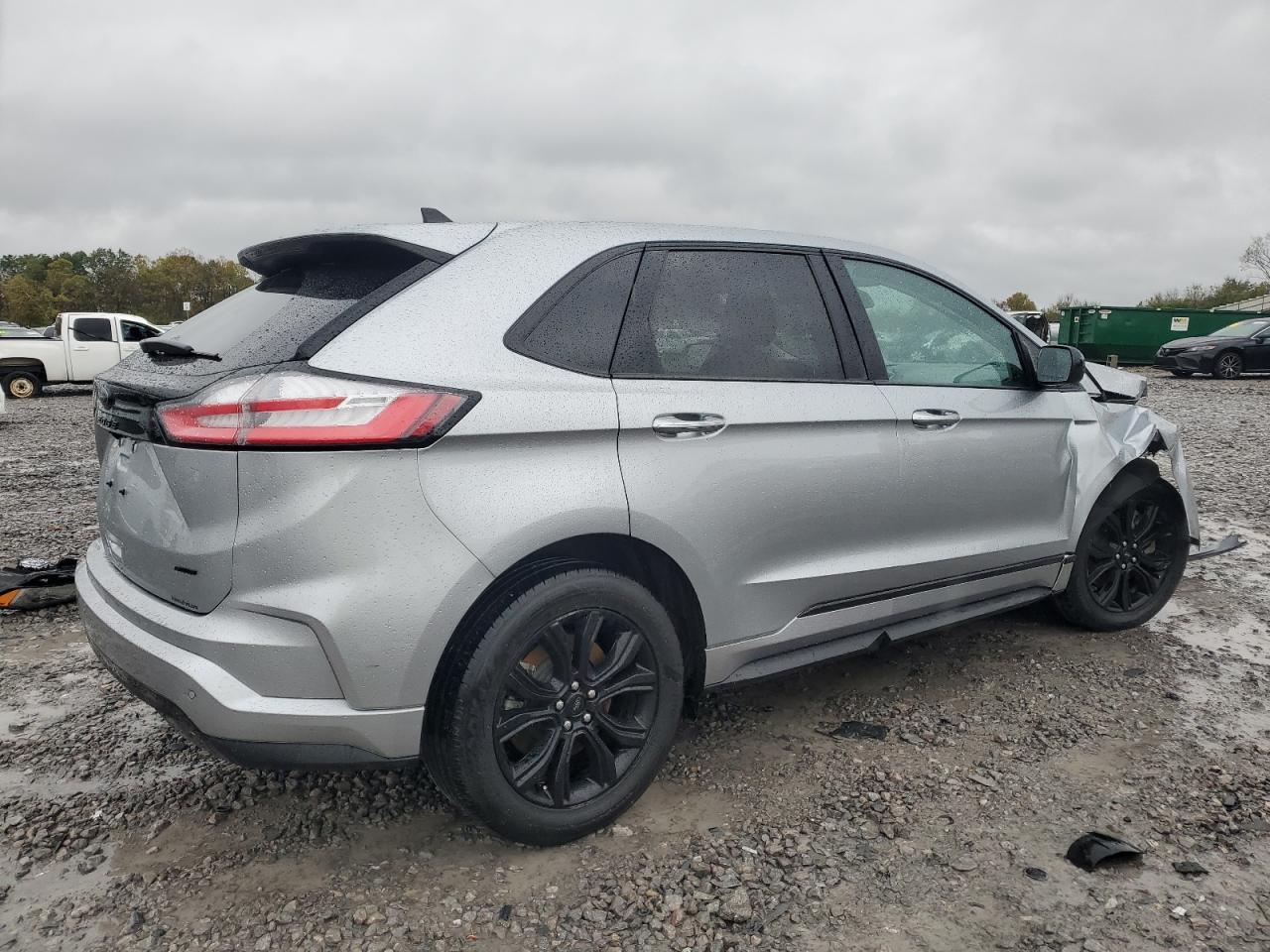 2022 Ford Edge - Image 3