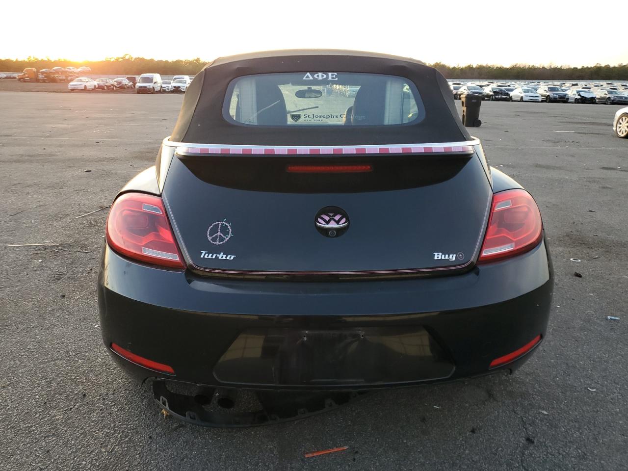 2015 Volkswagen Beetle - Image 6