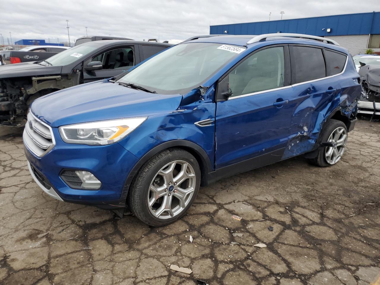 1FMCU9J91KUC09709 2019 FORD ESCAPE - Image 1