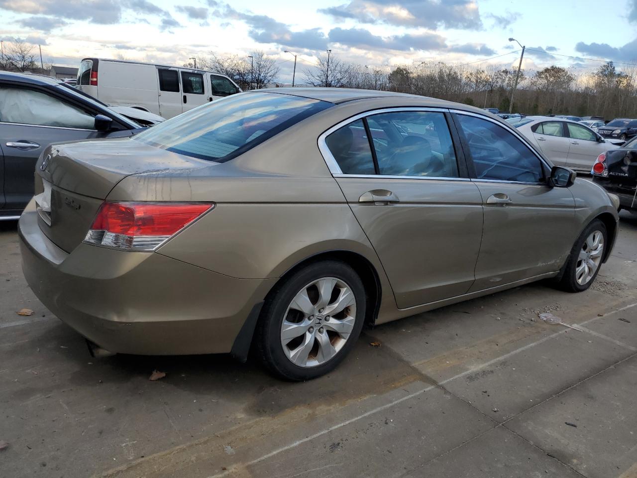 2009 Honda Accord - Image 3