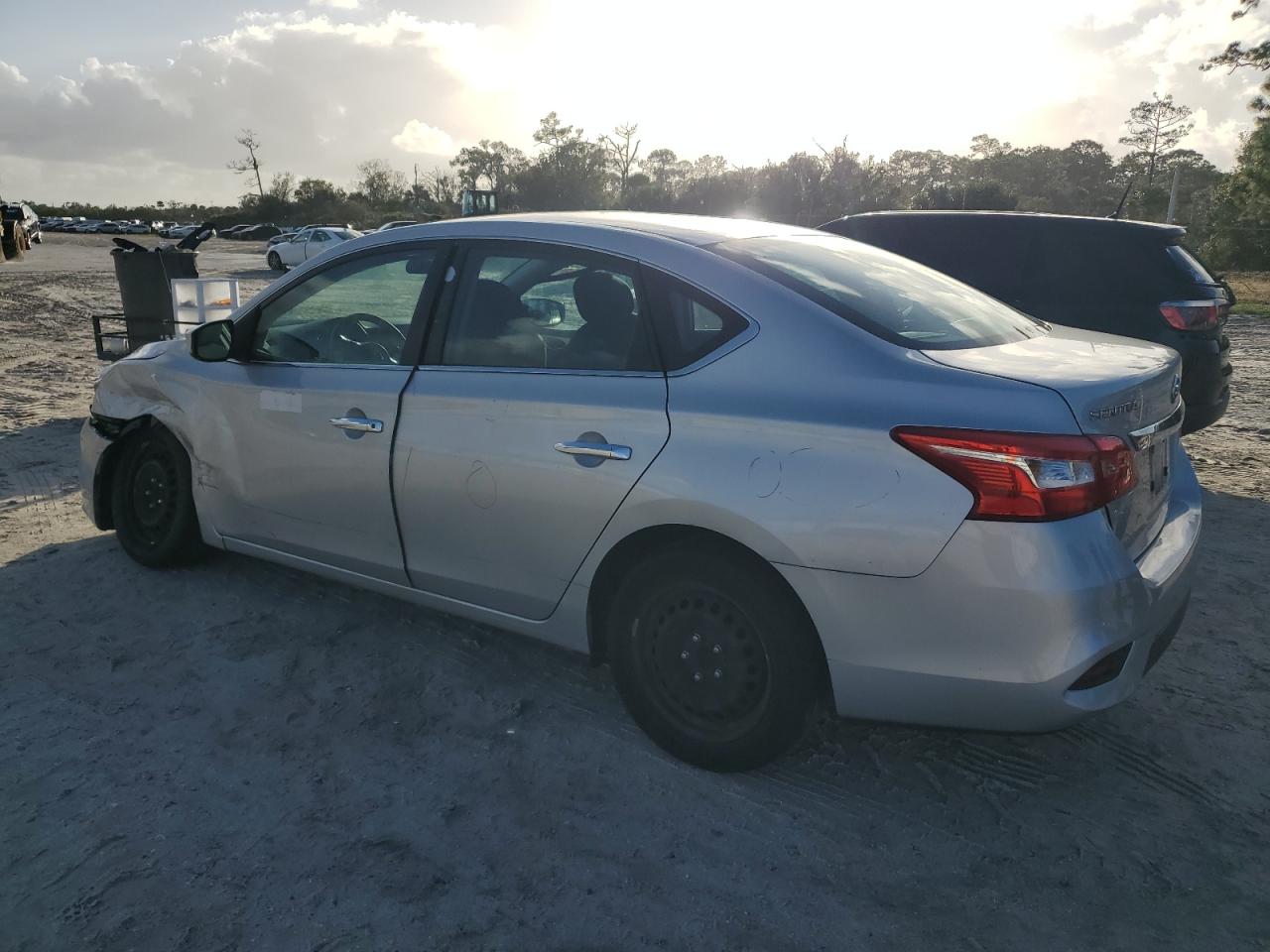 2019 Nissan Sentra - Image 2