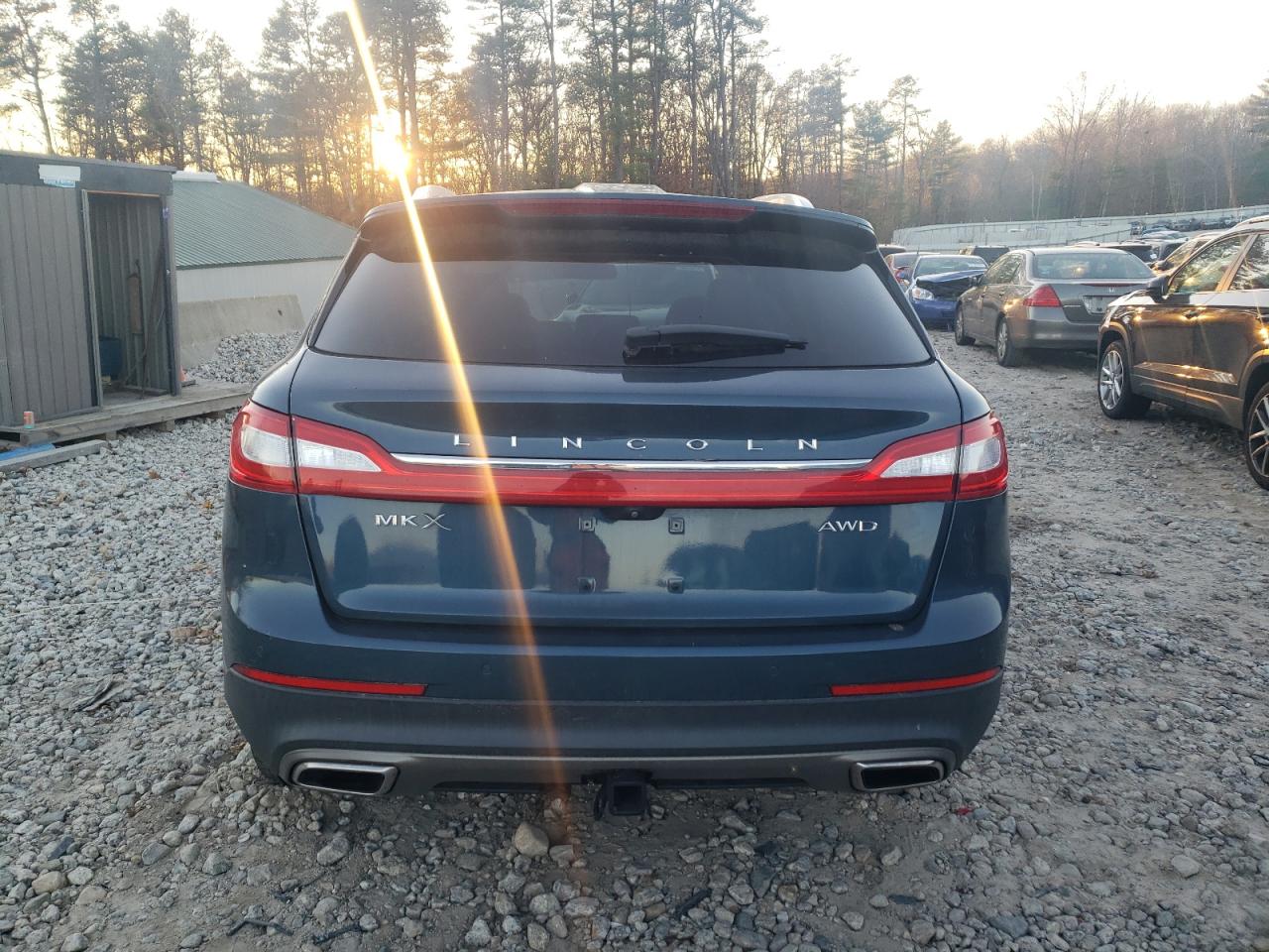 2016 Lincoln MKX - Image 6