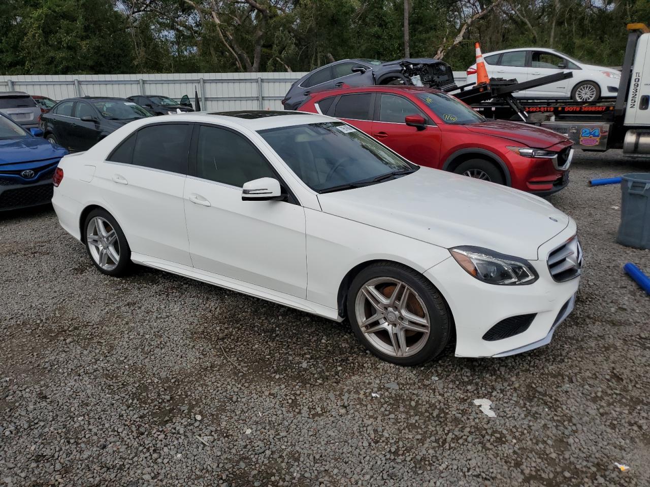 VIN WDDHF5KB9EA895783 2014 MERCEDES-BENZ E-CLASS no.4