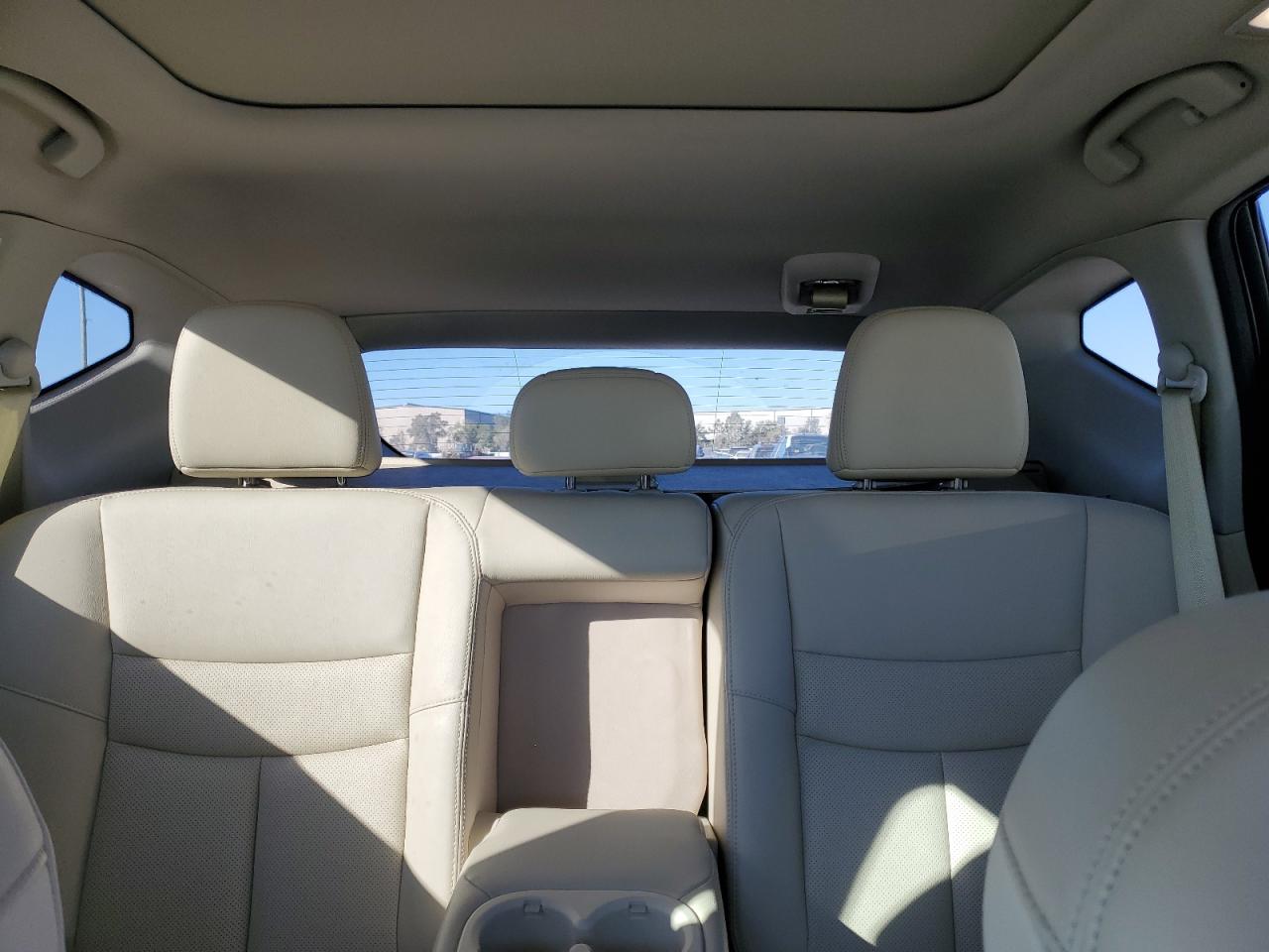 2018 Nissan Murano - Image 10