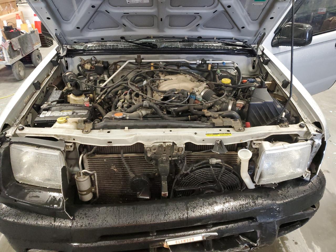 2000 Nissan XTerra - Image 13