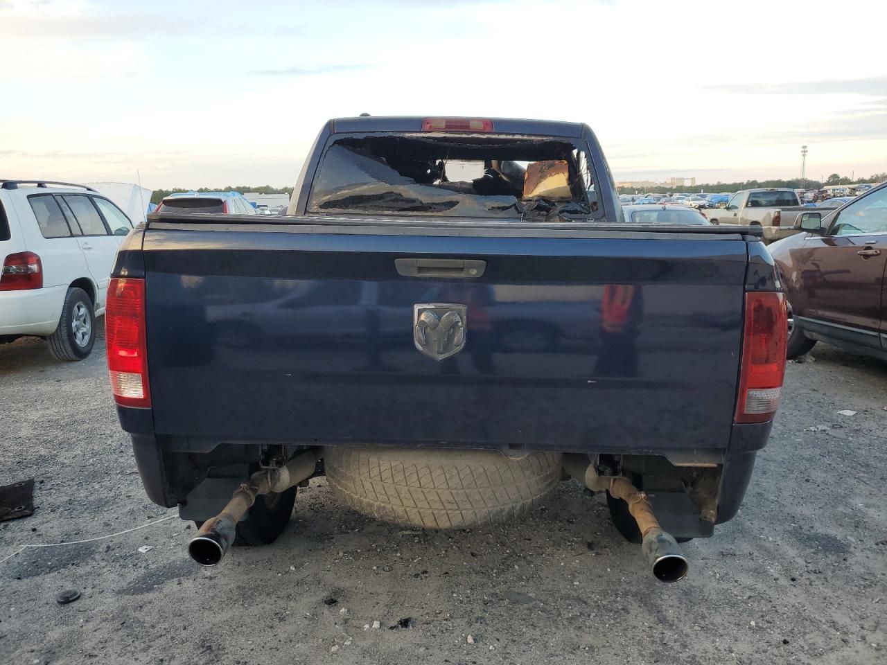 2014 RAM 1500 - Image 6