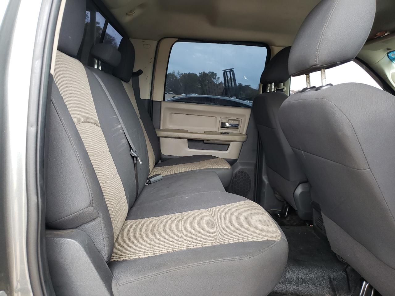 2011 Dodge RAM - Image 10