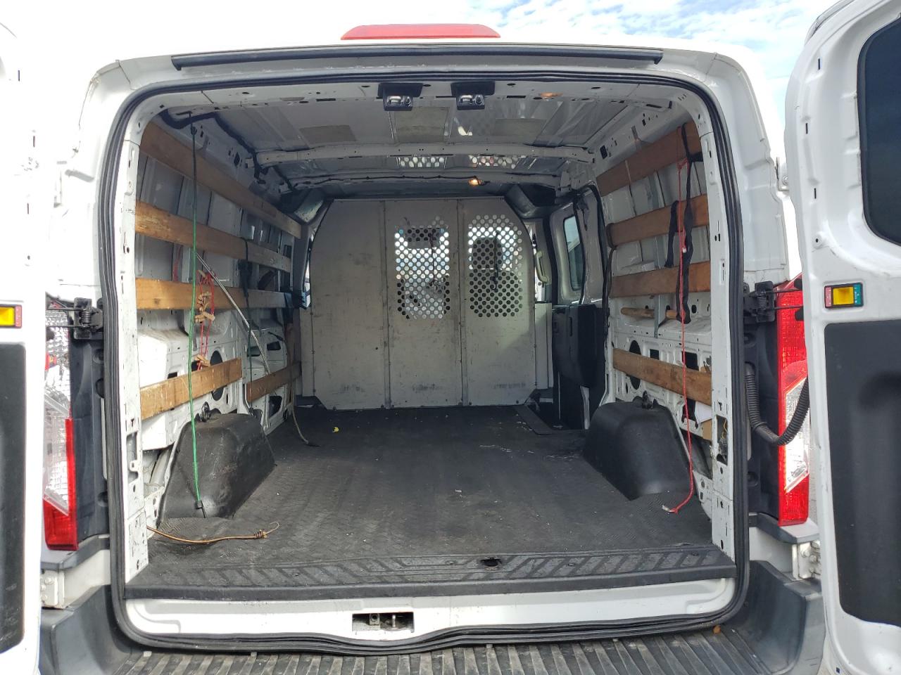 2016 Ford Transit - Image 10