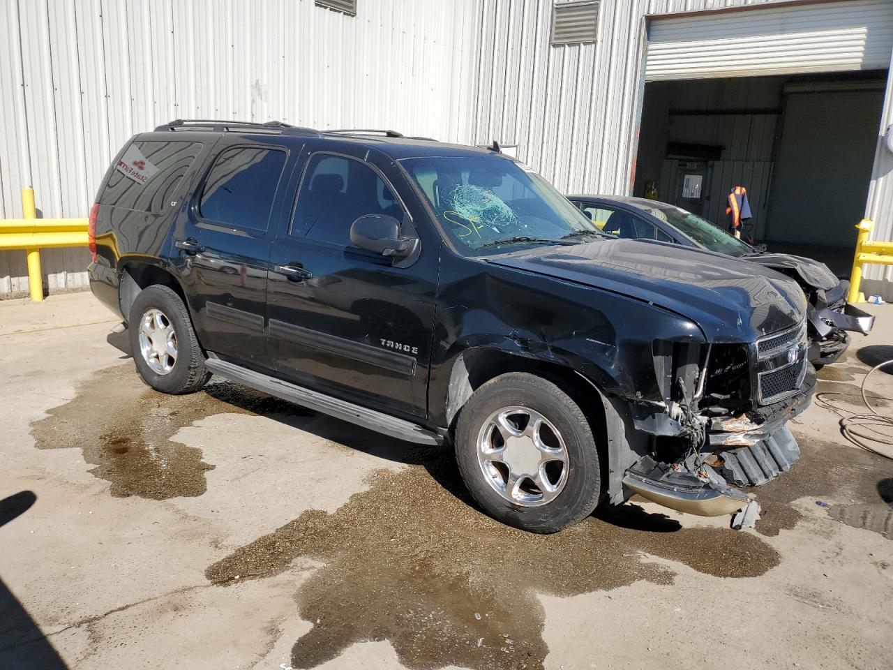 2010 Chevrolet Tahoe - Image 4