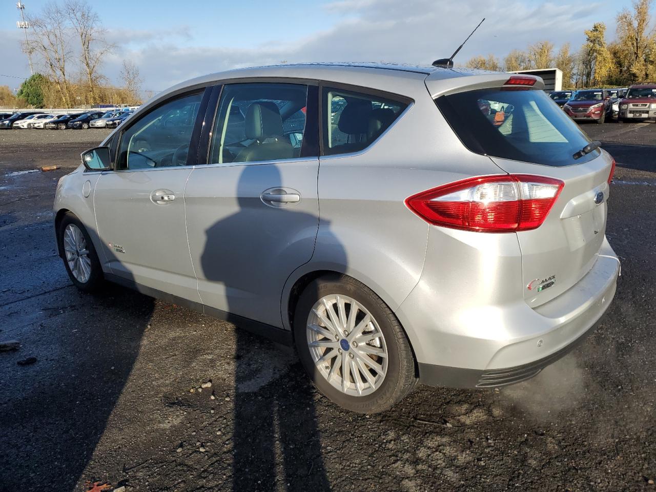 VIN 1FADP5CU2GL112113 2016 FORD CMAX no.2