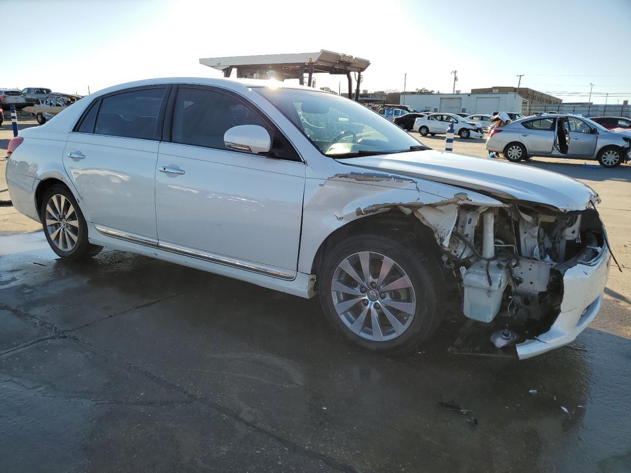 2011 Toyota Avalon - Image 4