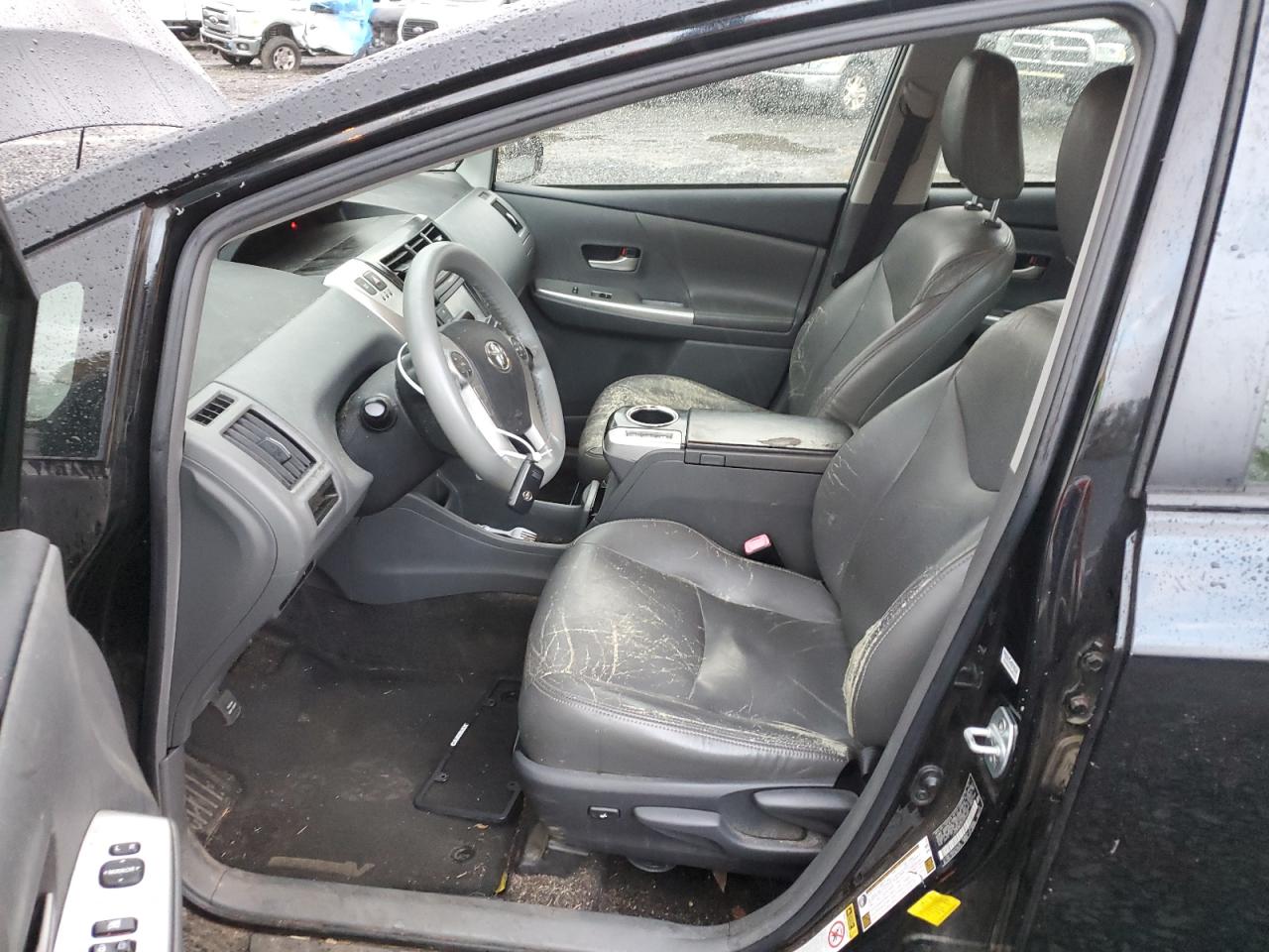 2012 Toyota Prius - Image 7