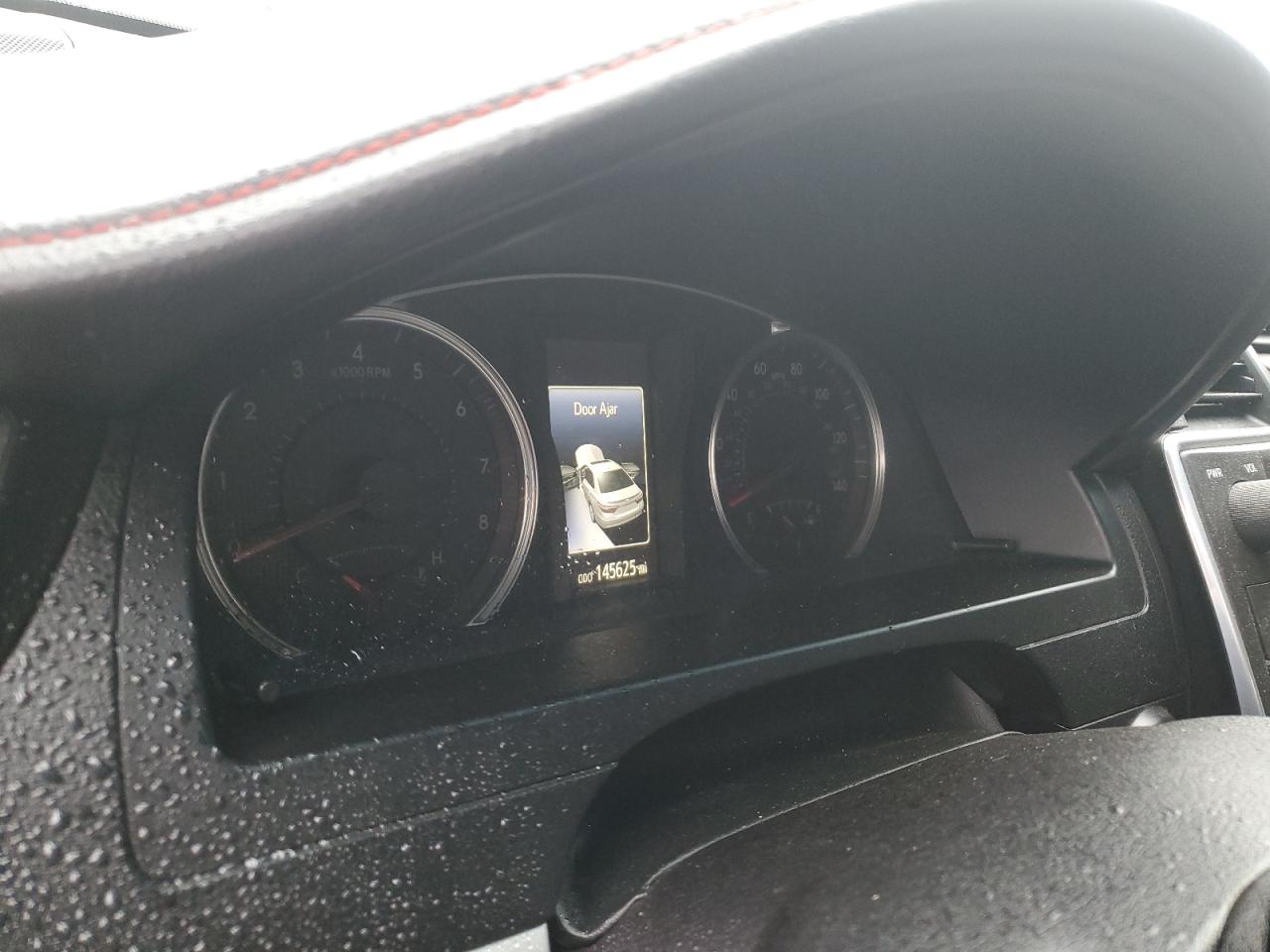 2015 Toyota Camry - Image 9