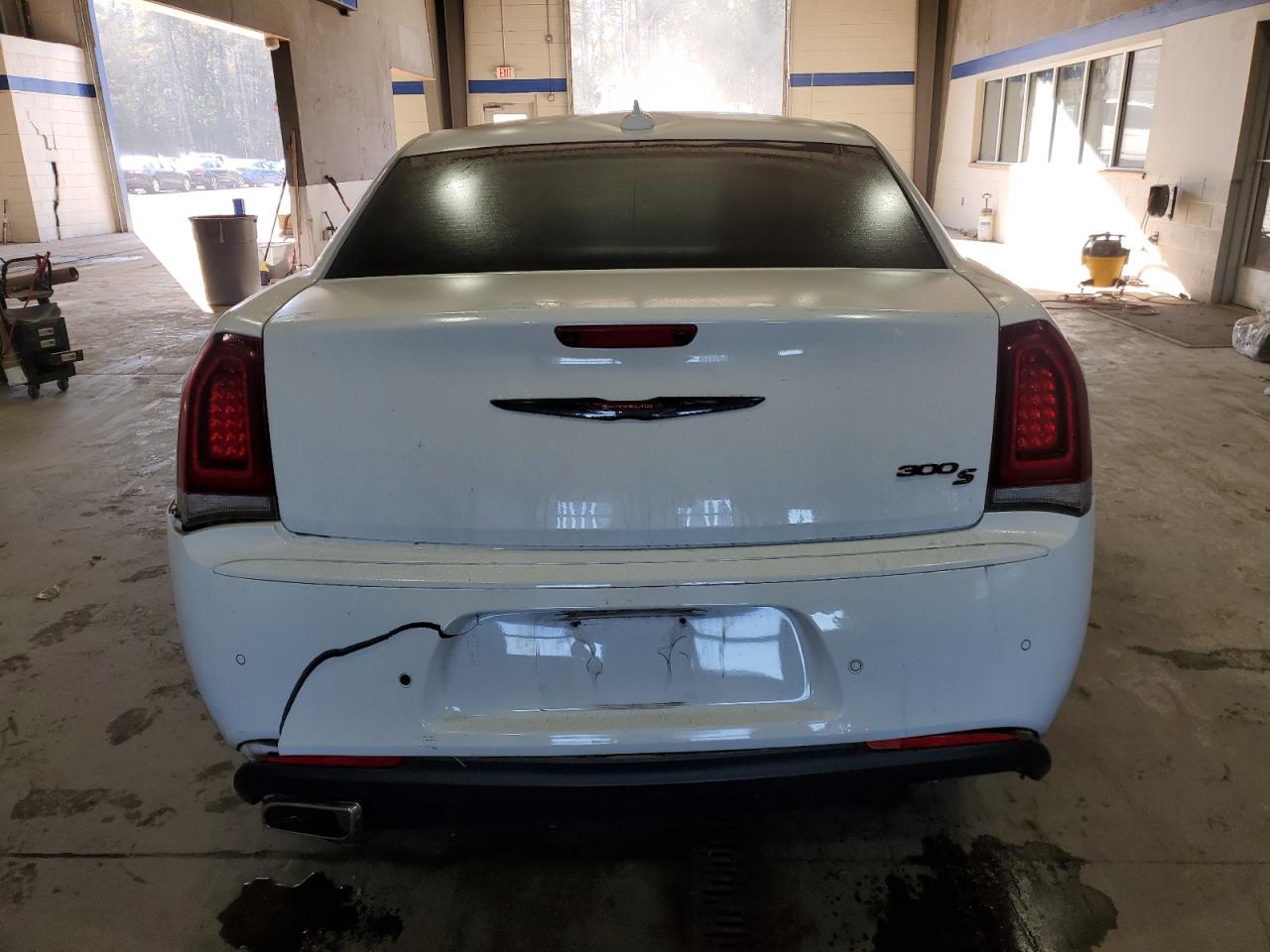 VIN 2C3CCABG7MH598890 2021 CHRYSLER 300 no.6