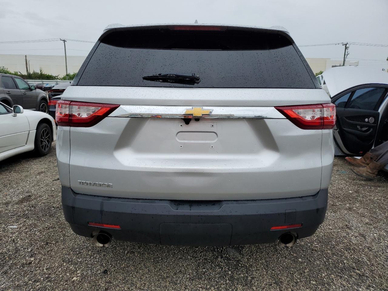 VIN 1GNERFKW0KJ250634 2019 CHEVROLET TRAVERSE no.6