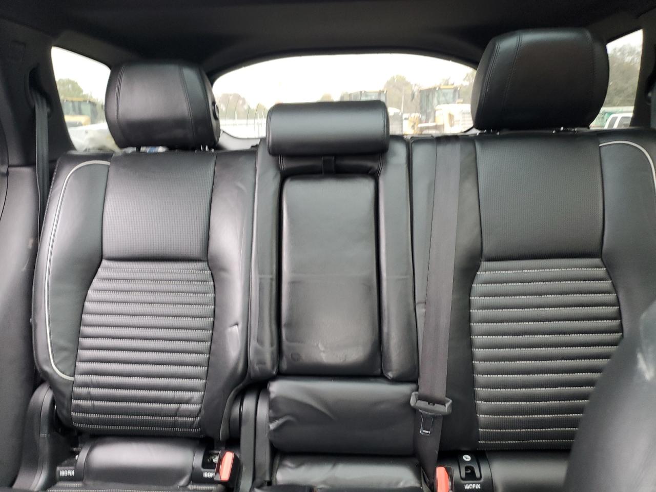 2017 Land Rover Discovery - Image 10