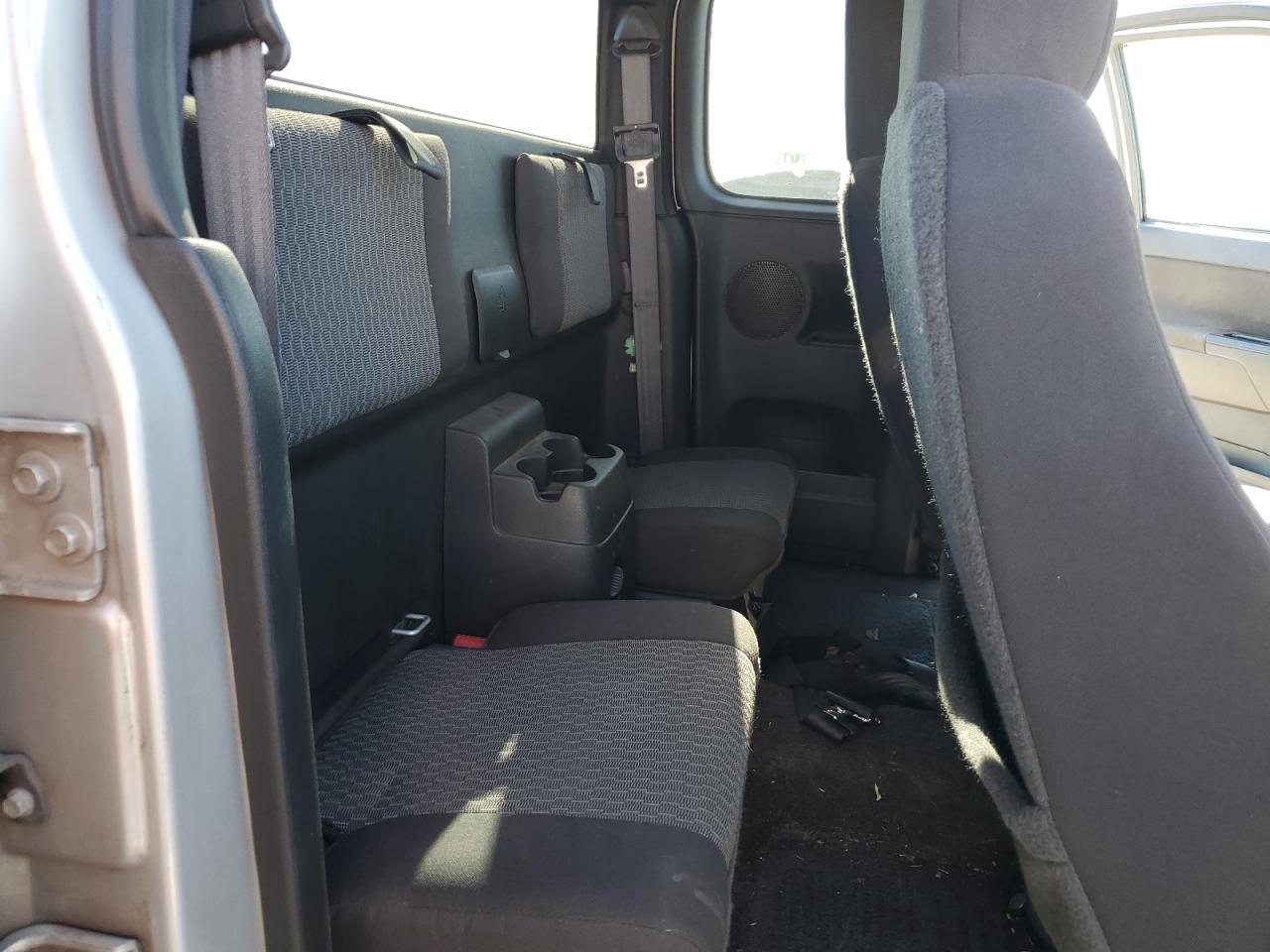 2012 GMC Canyon - Image 11