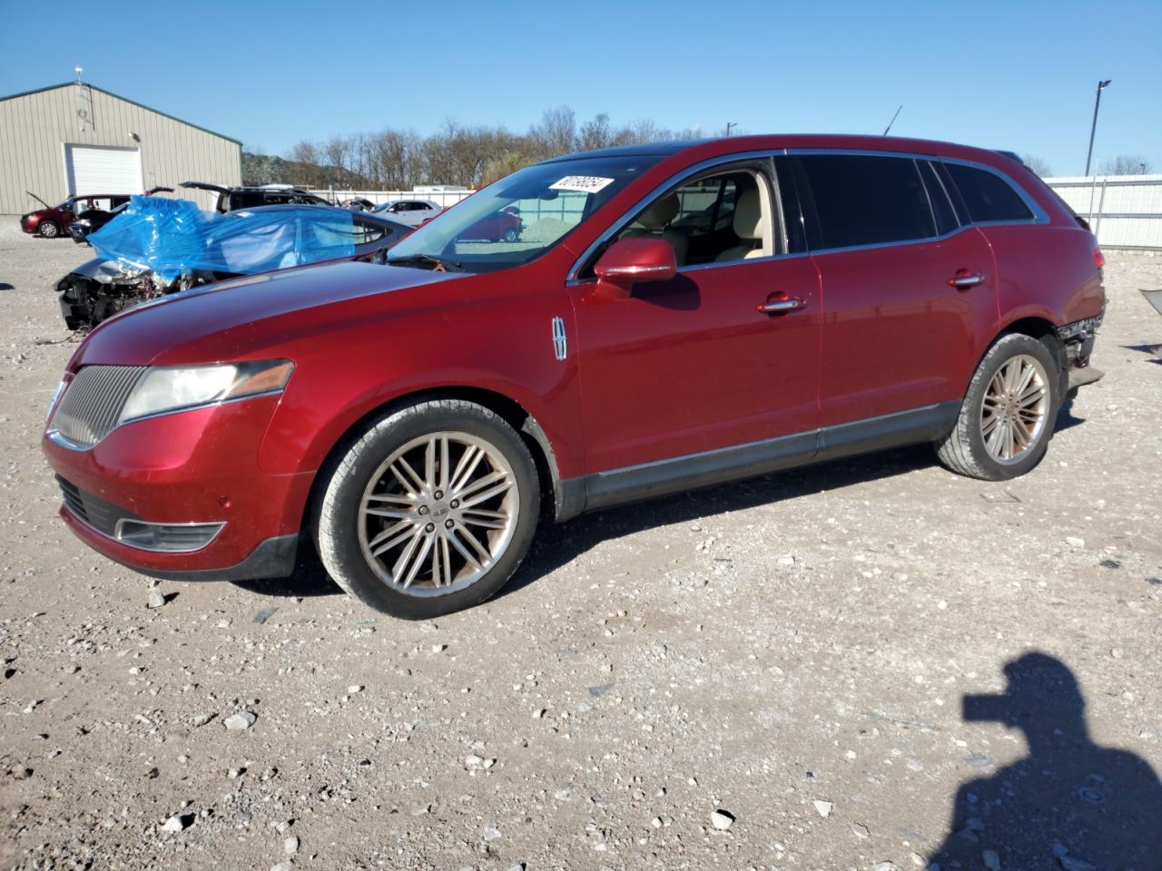 2014 Lincoln MKT - Image 1