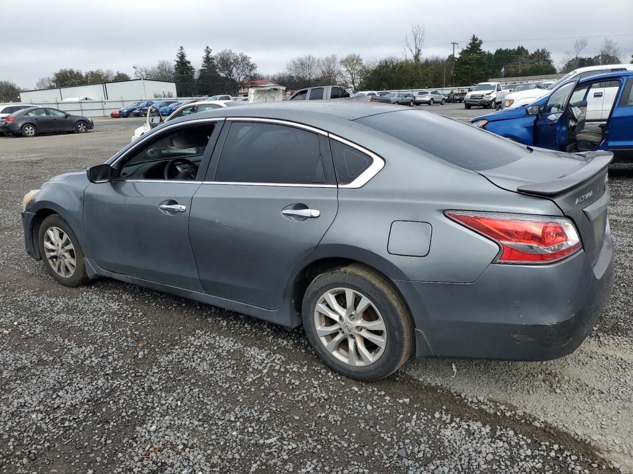2014 Nissan Altima - Image 2