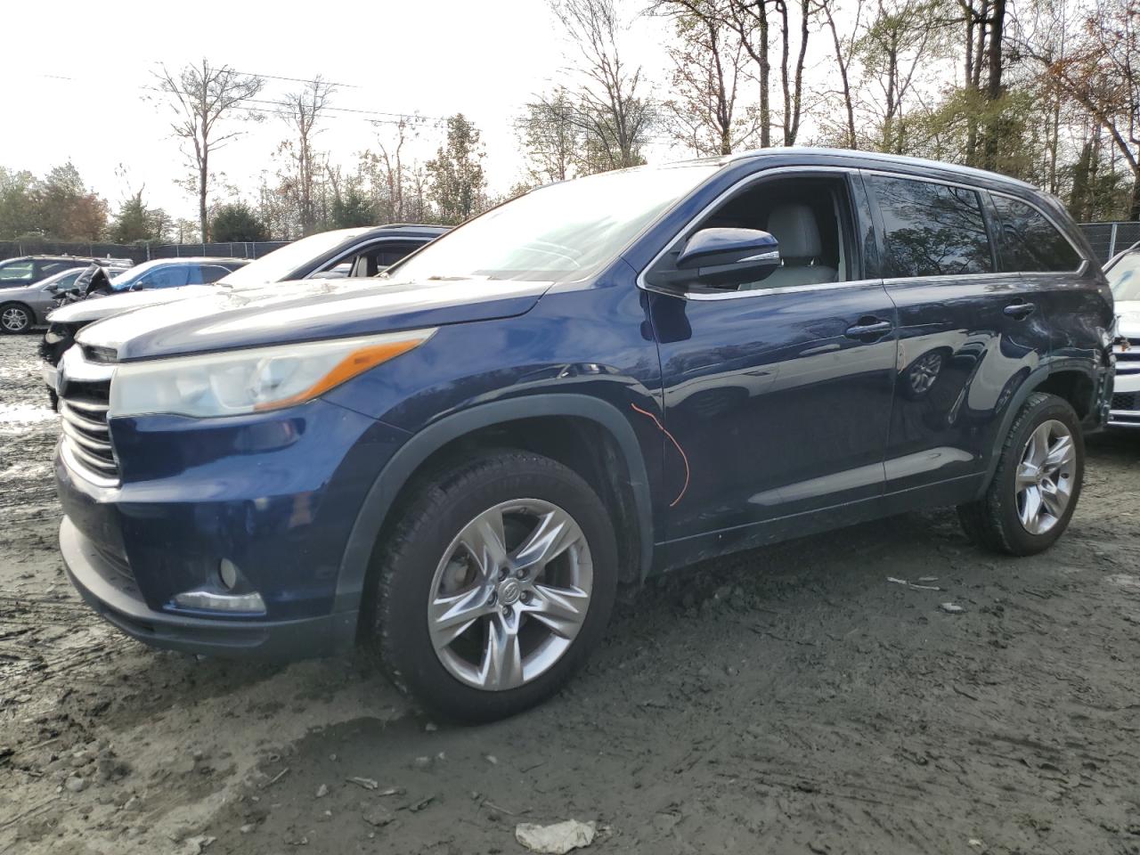 2014 Toyota Highlander - Image 1