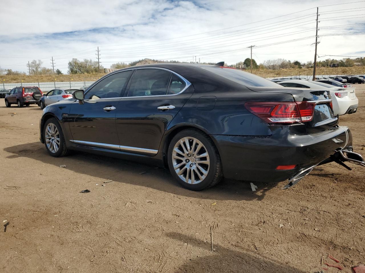 2014 Lexus LS - Image 2