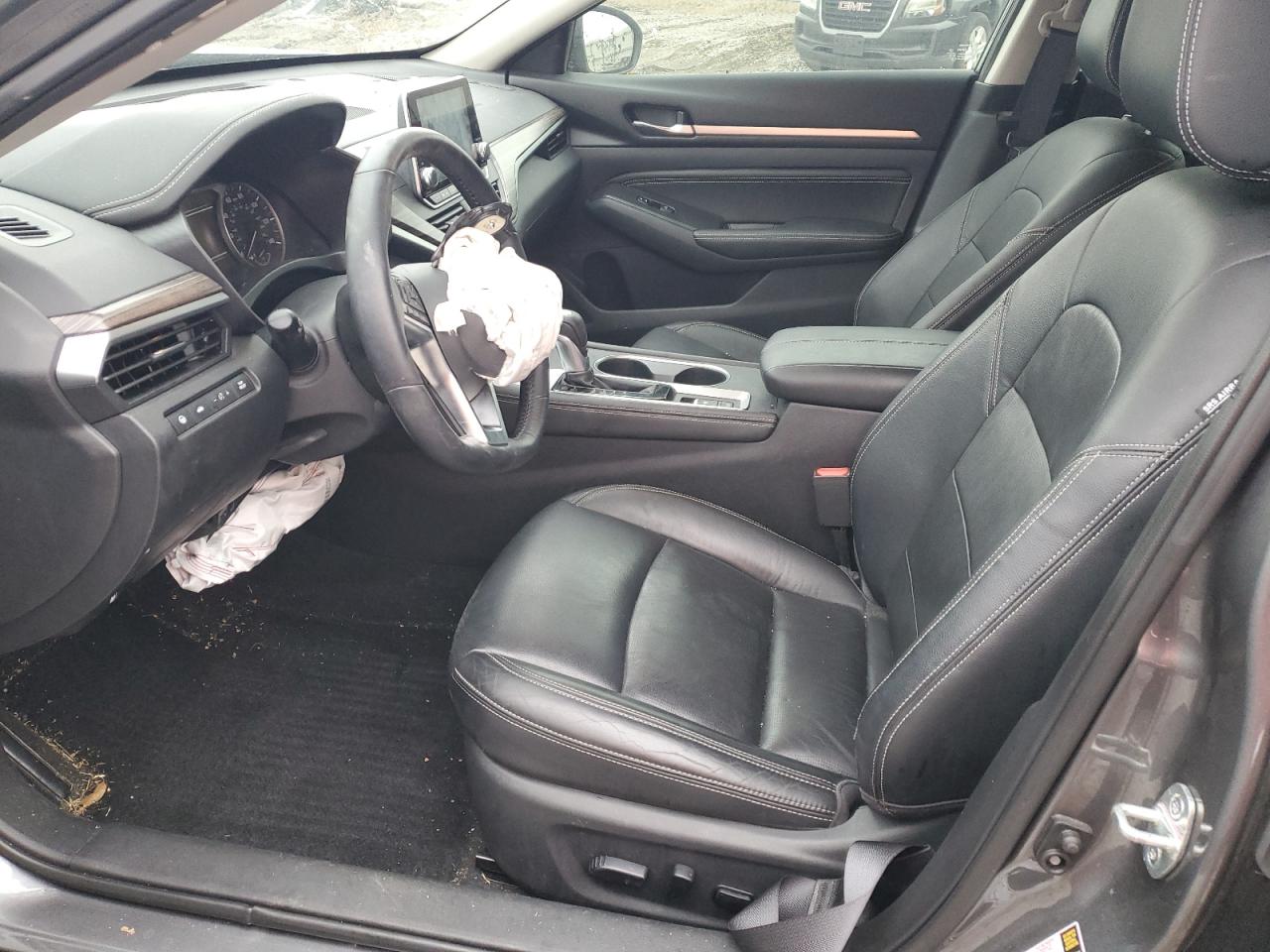 2019 Nissan Altima - Image 7