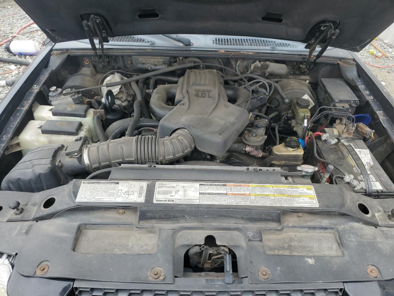 2001 Ford Explorer - Image 11