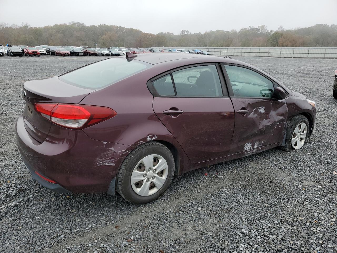 VIN 3KPFK4A74JE269313 2018 KIA FORTE no.3