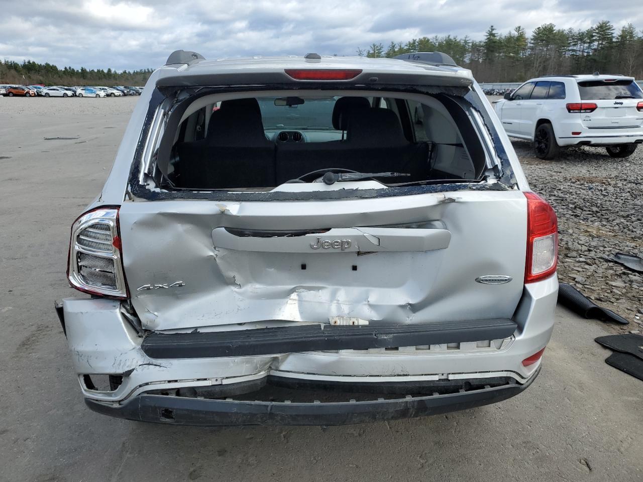 2012 Jeep Compass - Image 6