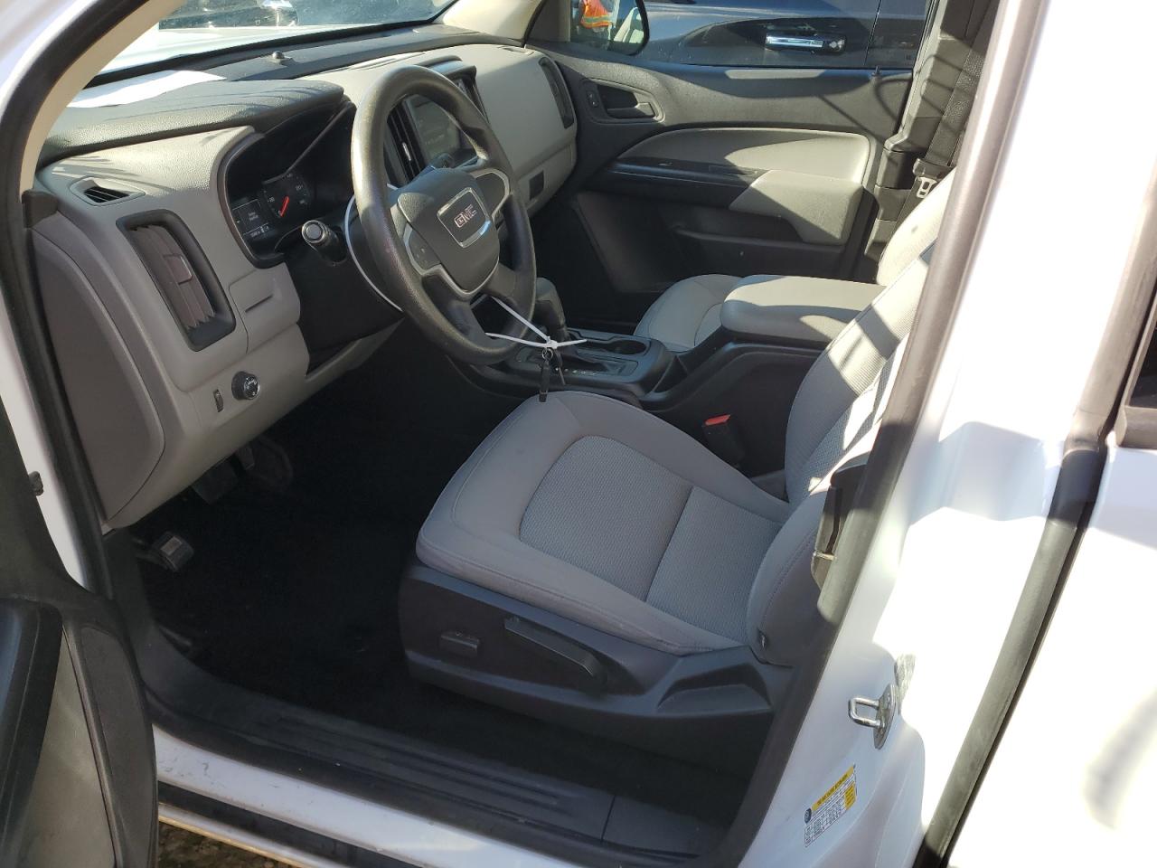 2018 GMC Canyon - Image 7