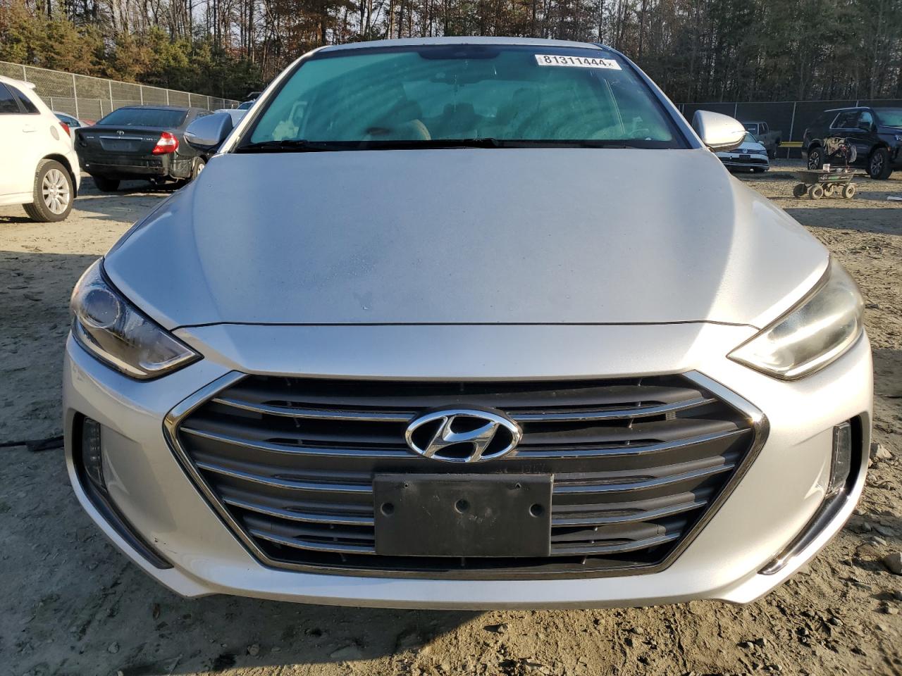 2017 Hyundai Elantra - Image 5