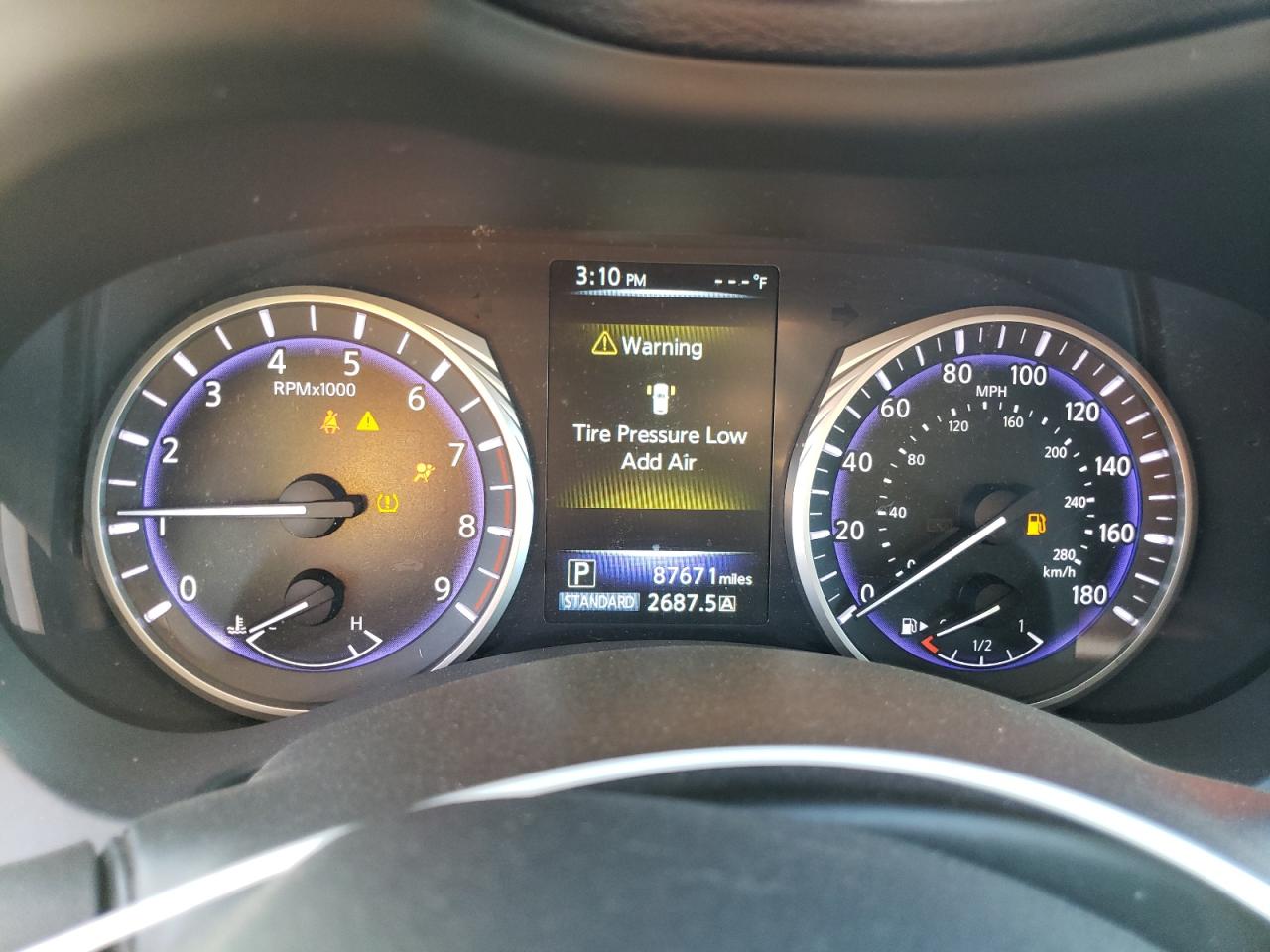 2017 Infiniti Q50 - Image 9