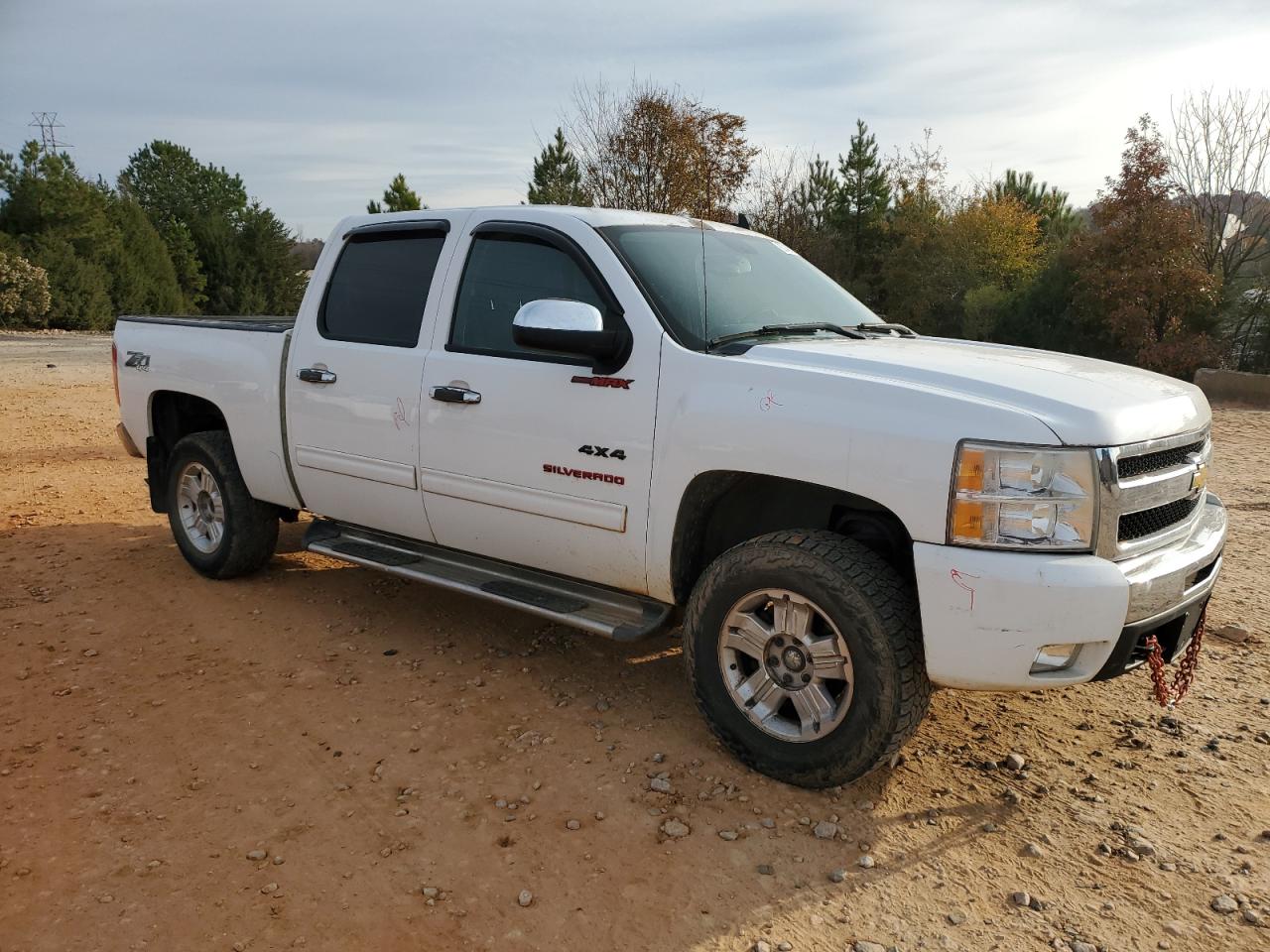 2011 Chevrolet Silverado - Image 4