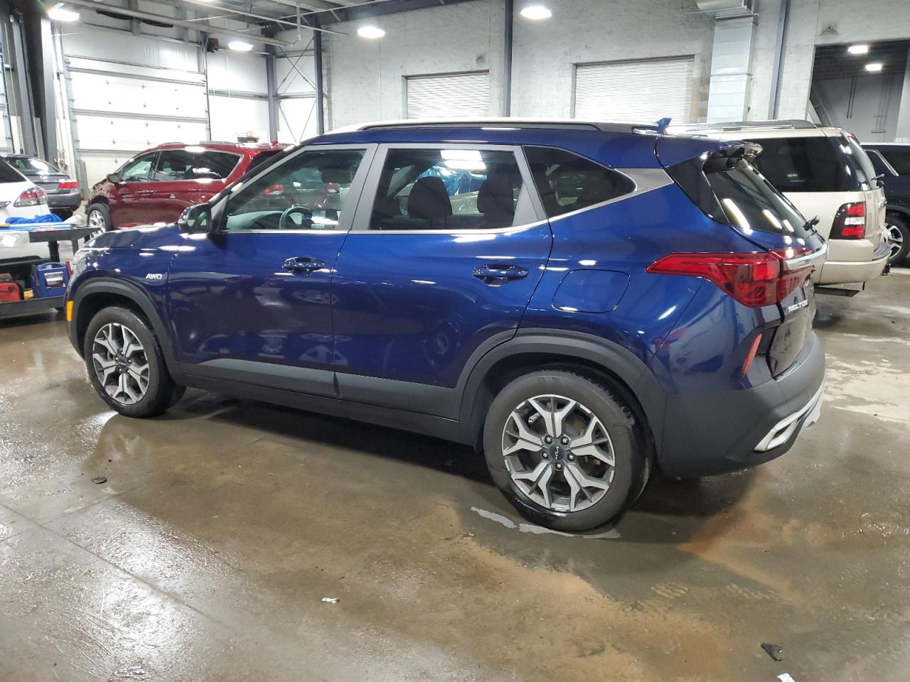 2023 Kia Seltos - Image 2