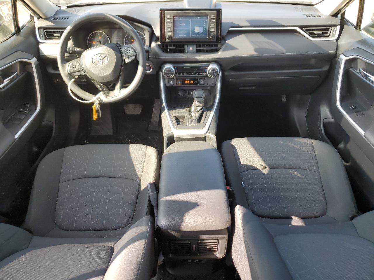 2019 Toyota RAV 4 - Image 8