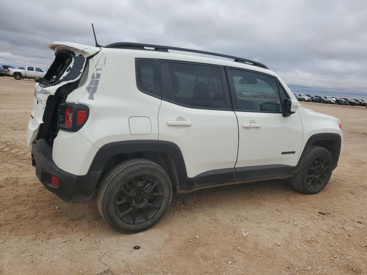 2020 Jeep Renegade - Image 3