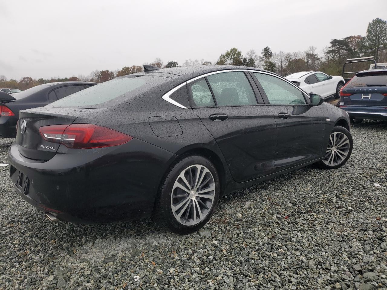 2019 Buick Regal - Image 3