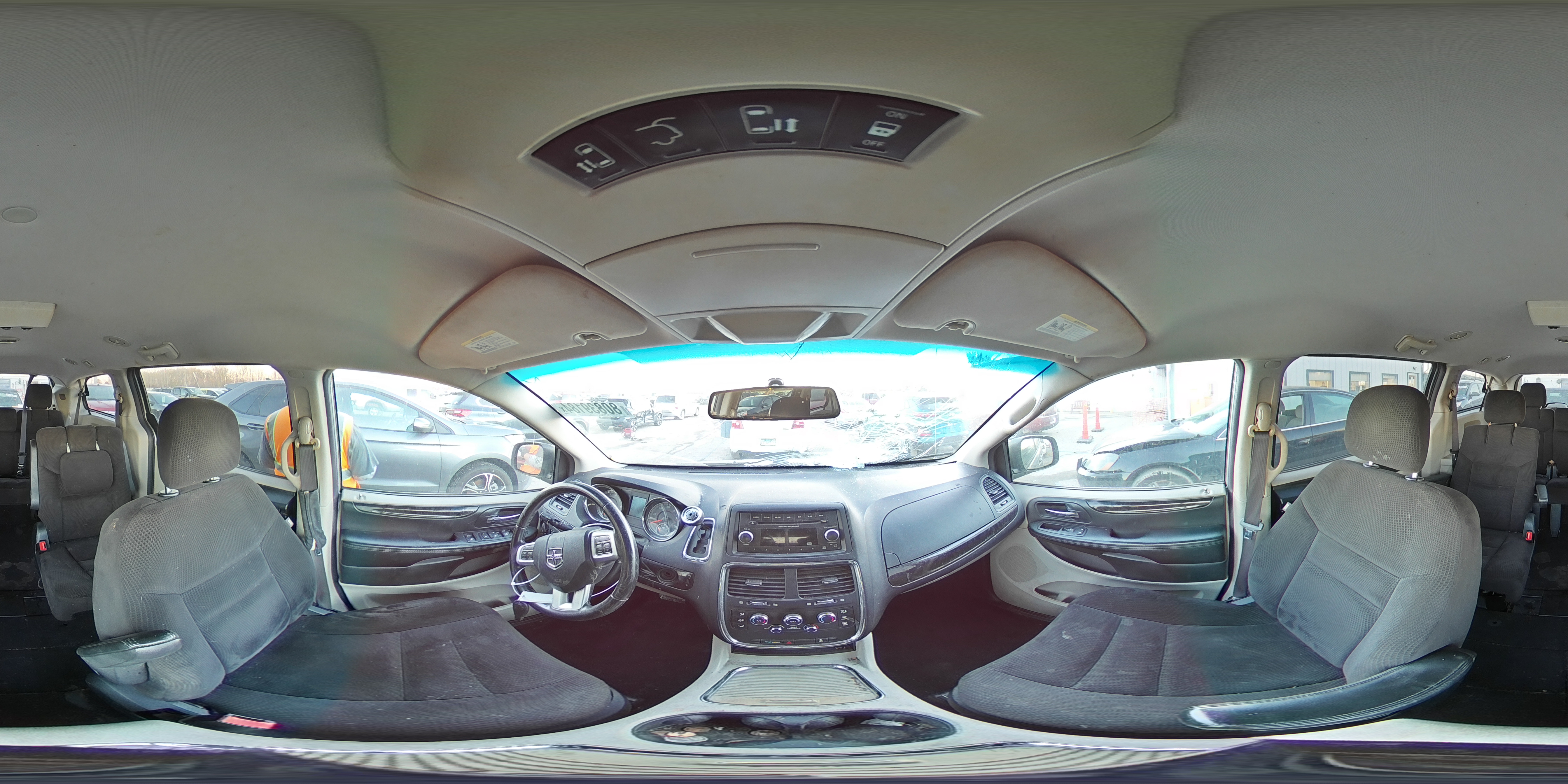 2016 Dodge Caravan - Image 15