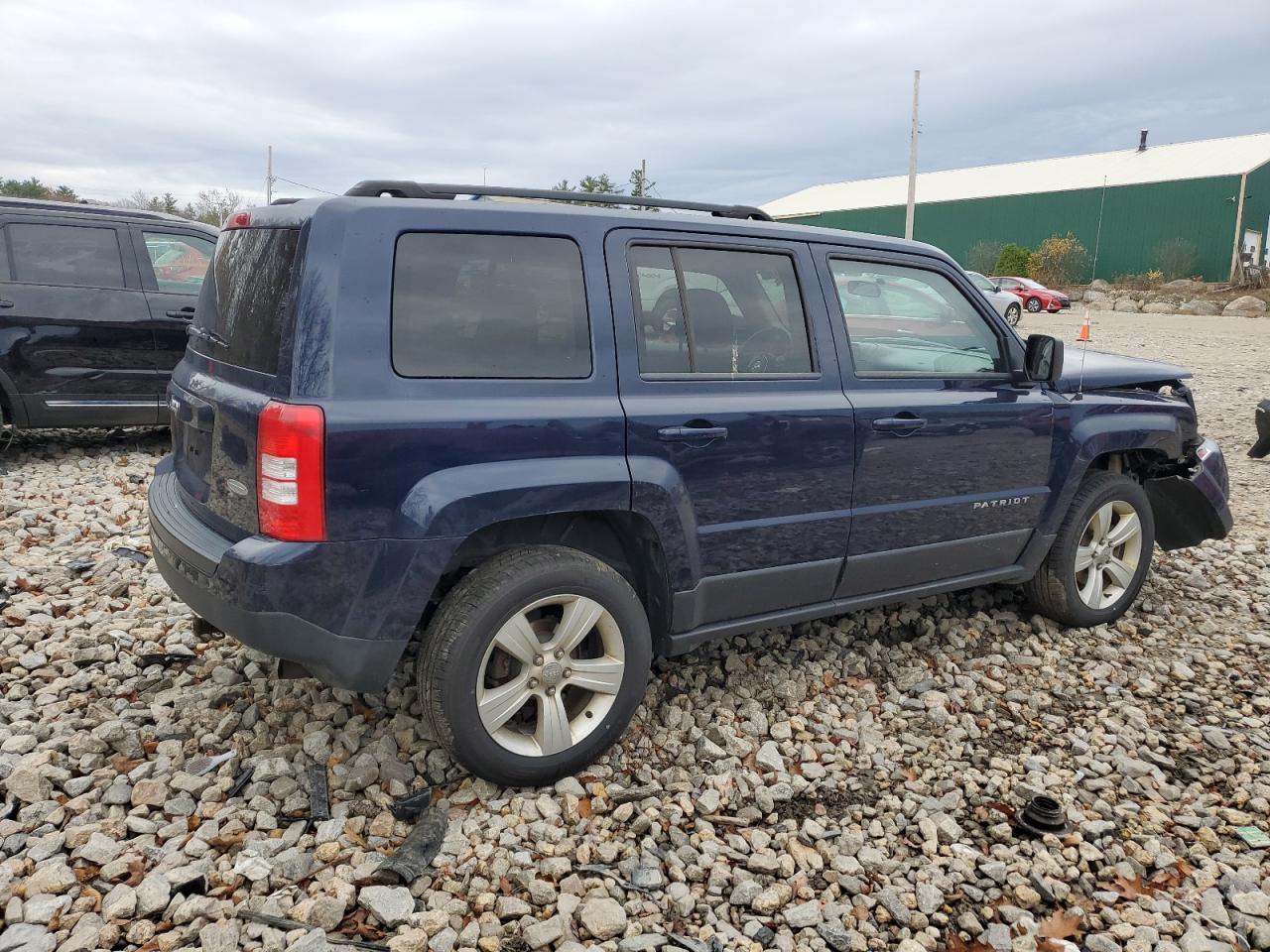 VIN 1C4NJRFB7ED809835 2014 JEEP PATRIOT no.3