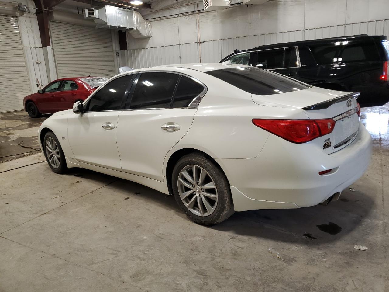 VIN JN1EV7ARXGM343188 2016 INFINITI Q50 no.2