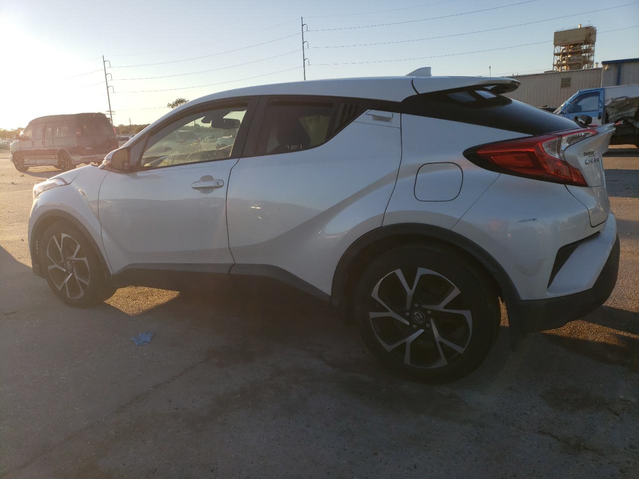 2018 Toyota C-HR - Image 2