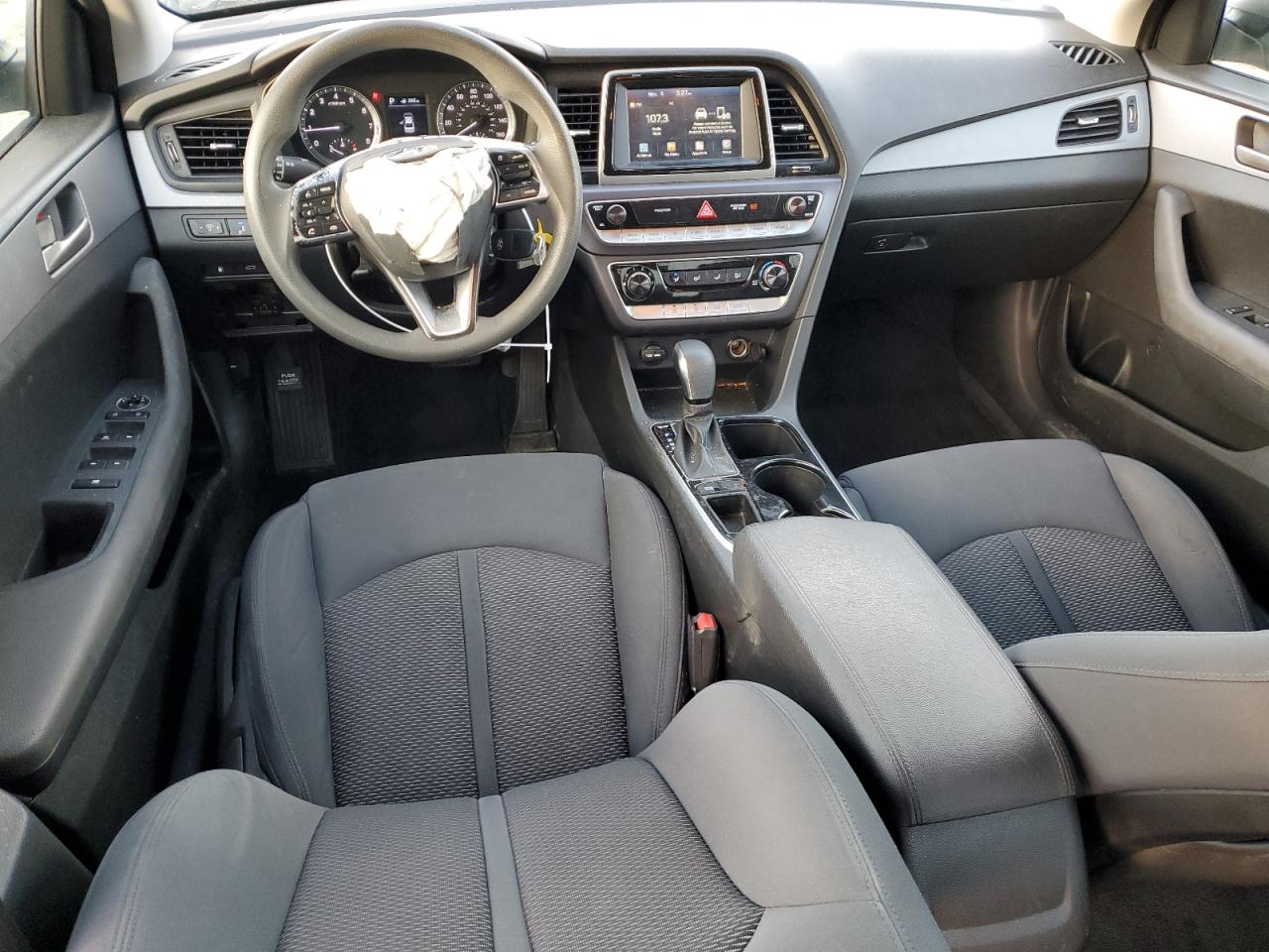 2018 Hyundai Sonata - Image 8