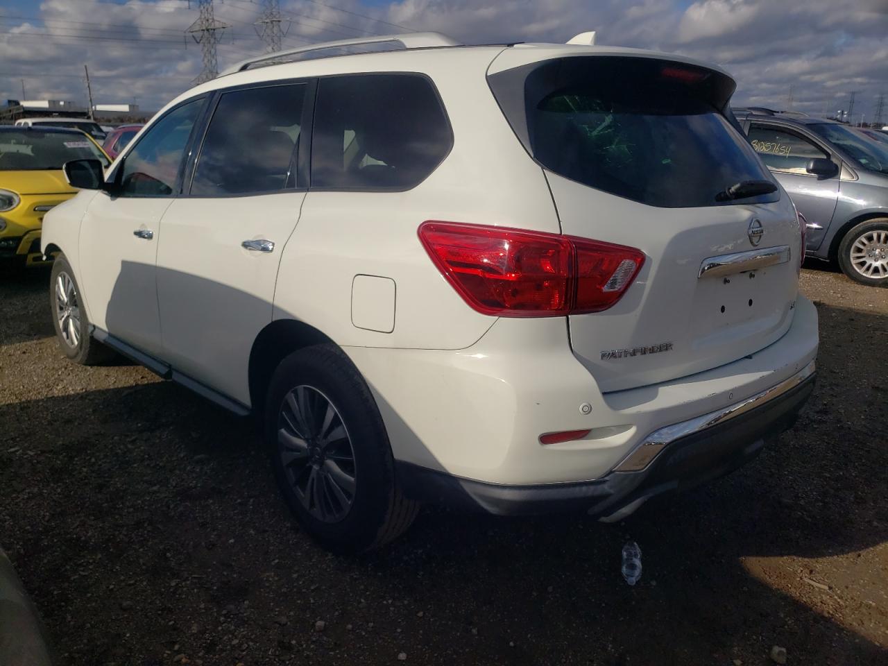 VIN 5N1DR2MN1KC619745 2019 NISSAN PATHFINDER no.2