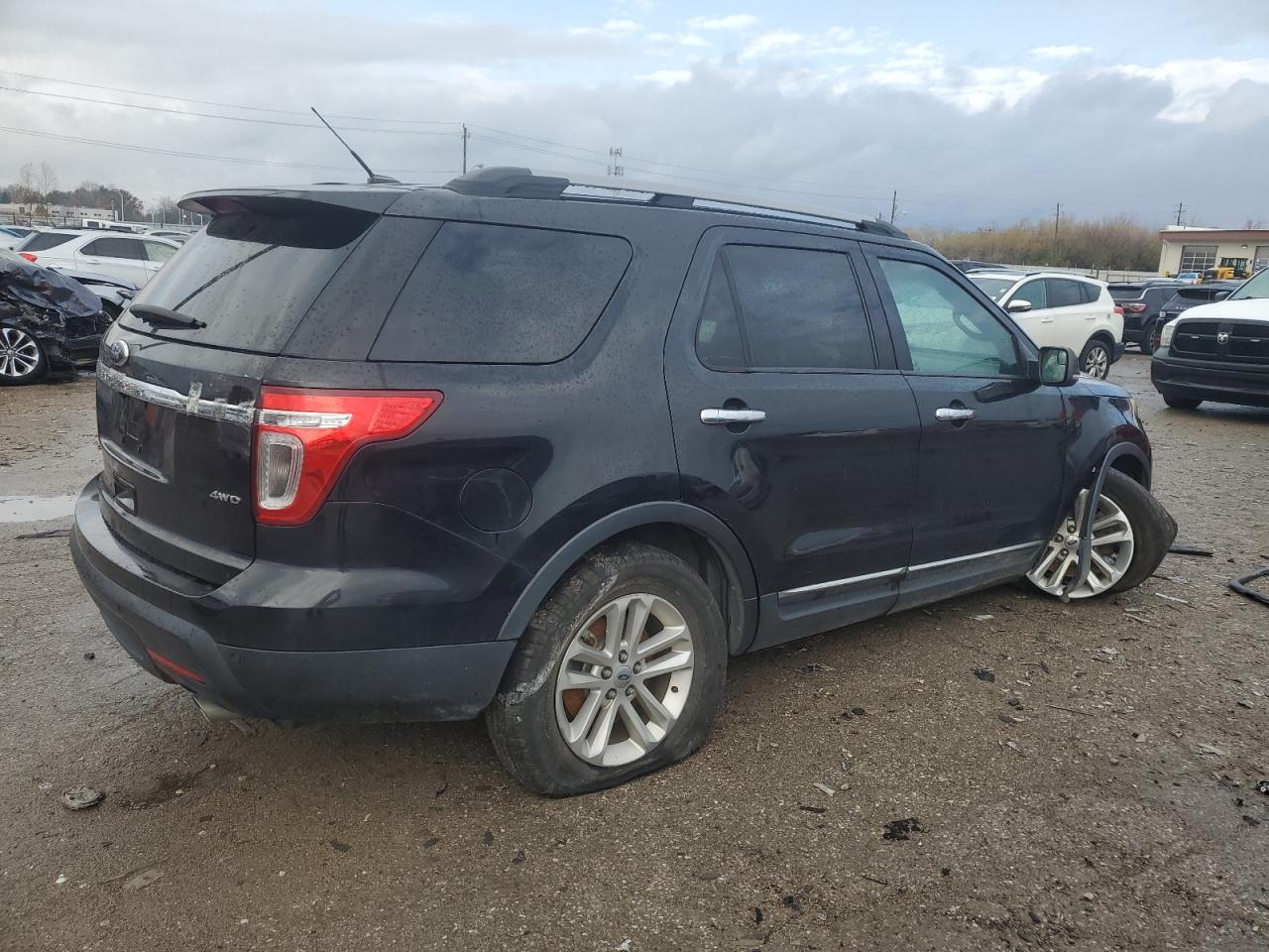2011 Ford Explorer - Image 3