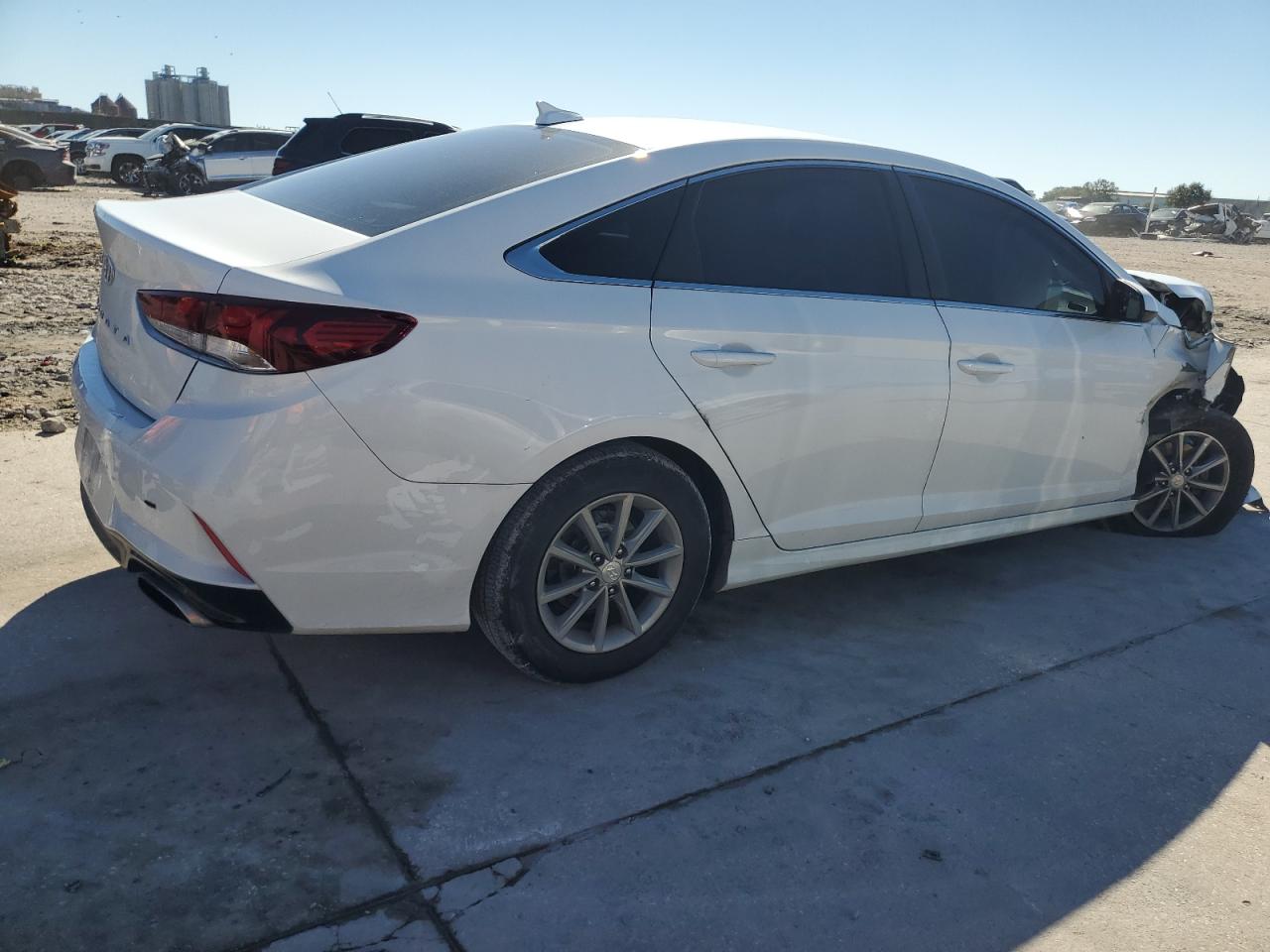 VIN 5NPE24AF7KH786864 2019 HYUNDAI SONATA no.3